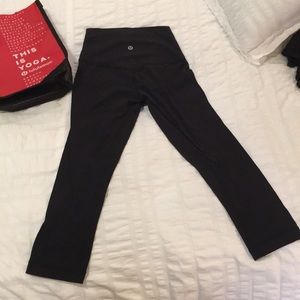 Lululemon align crops